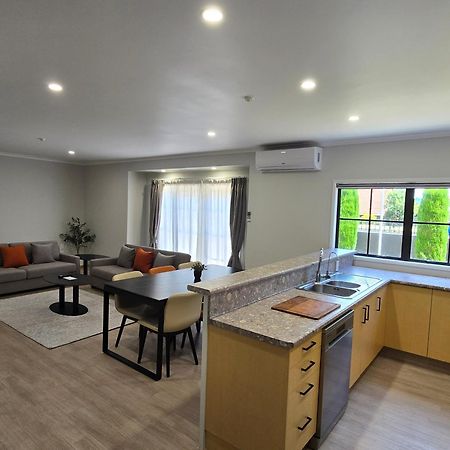 Stay 280 & Stay 284 Rotorua - Refurbished Modern Accommodation ภายนอก รูปภาพ