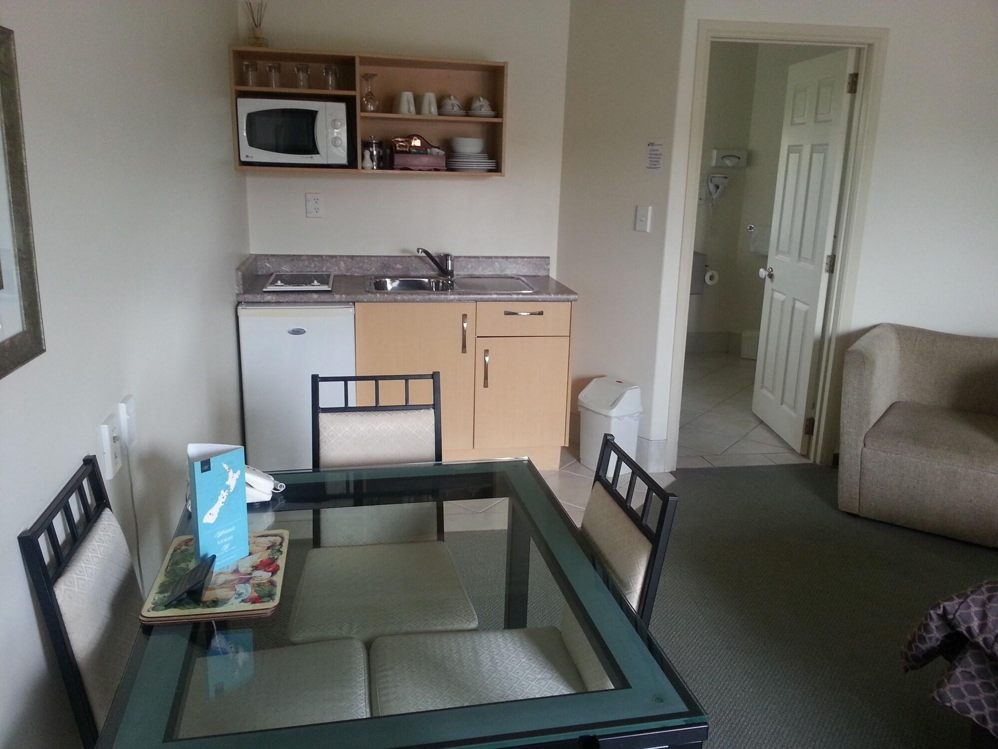 Stay 280 & Stay 284 Rotorua - Refurbished Modern Accommodation ภายนอก รูปภาพ