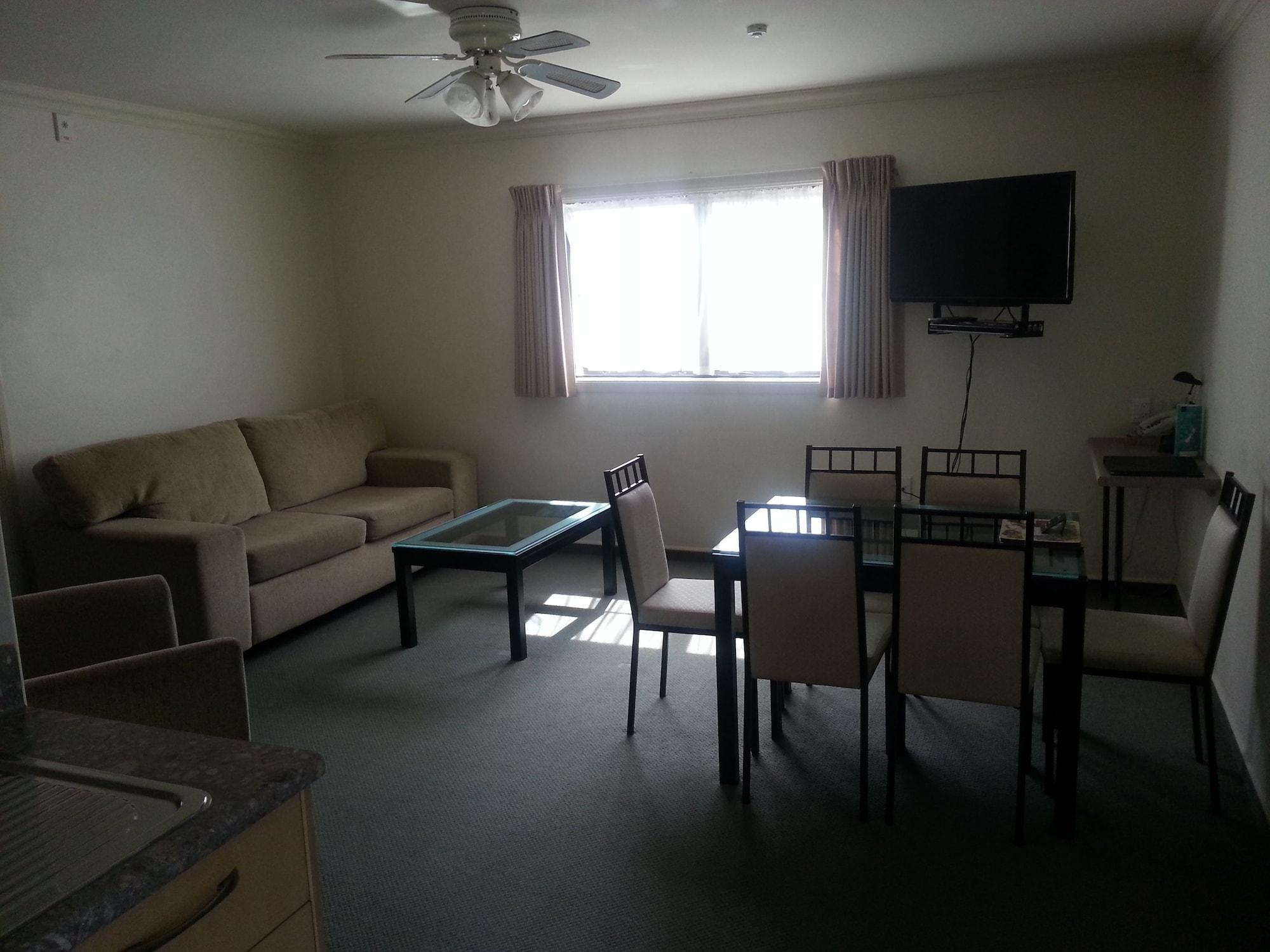 Stay 280 & Stay 284 Rotorua - Refurbished Modern Accommodation ภายนอก รูปภาพ