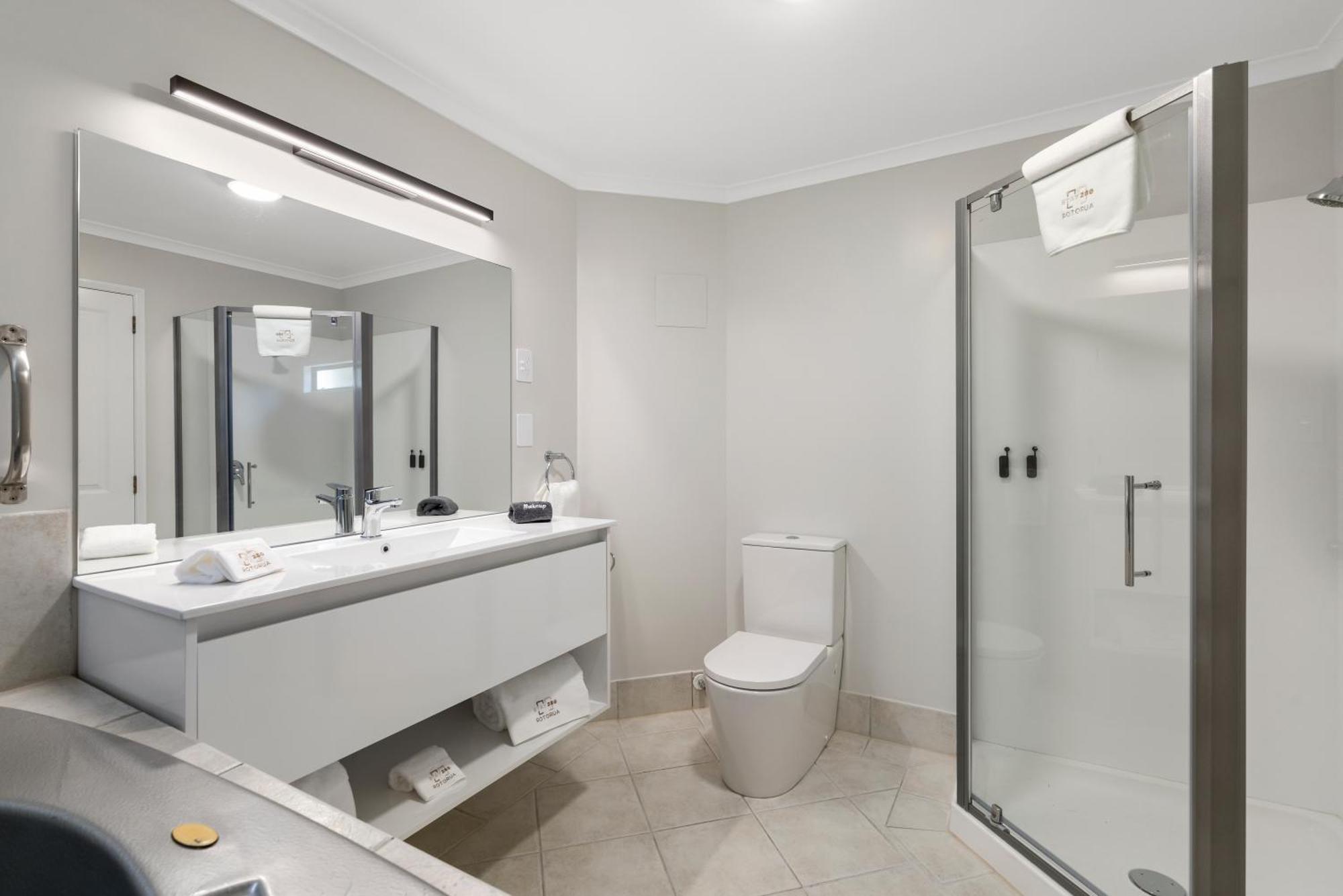 Stay 280 & Stay 284 Rotorua - Refurbished Modern Accommodation ภายนอก รูปภาพ
